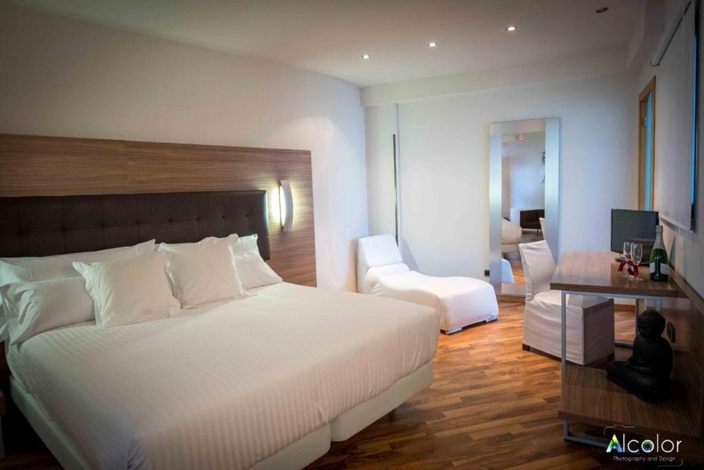 Hotel Bruc Ngoại thất bức ảnh