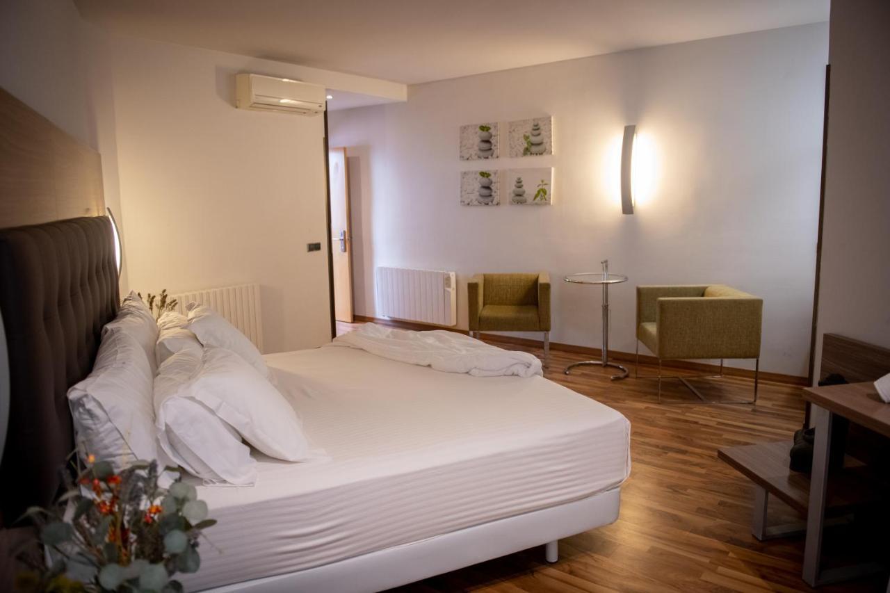 Hotel Bruc Ngoại thất bức ảnh