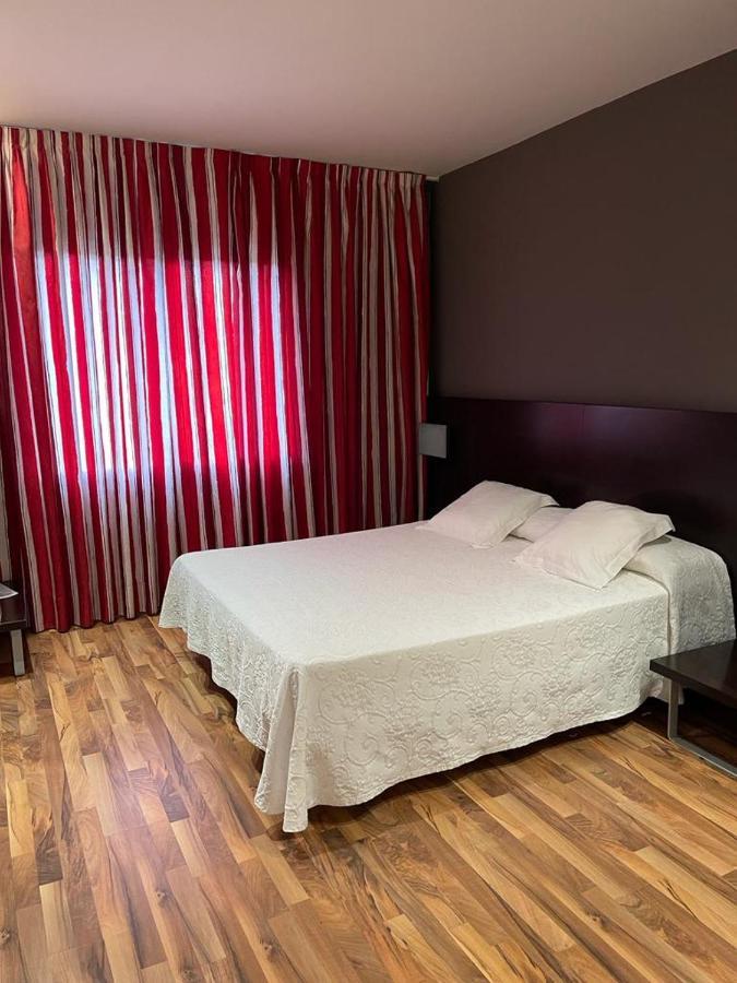 Hotel Bruc Ngoại thất bức ảnh