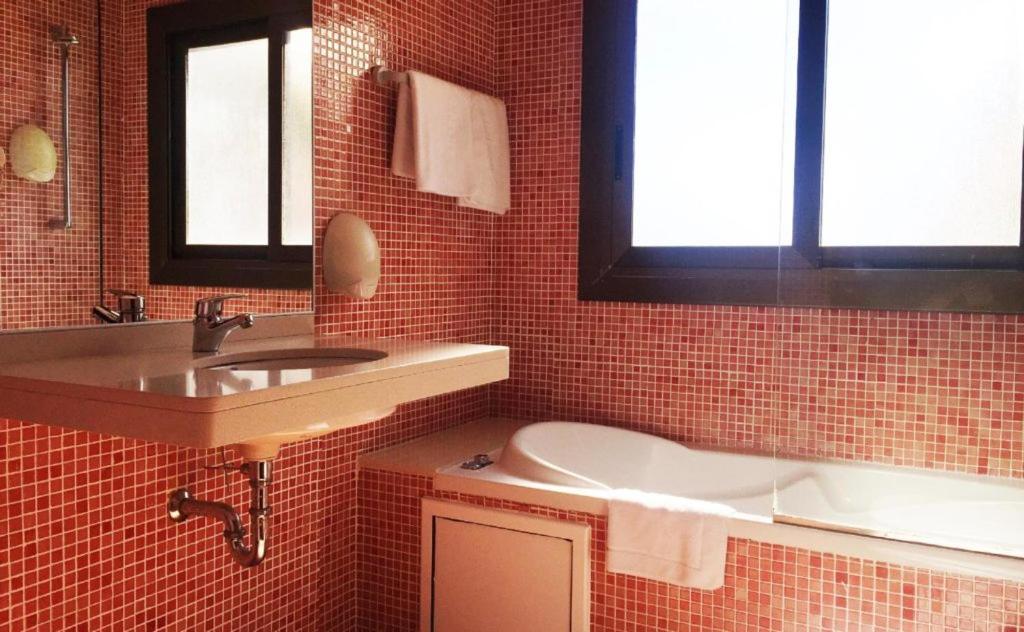 Hotel Bruc Ngoại thất bức ảnh