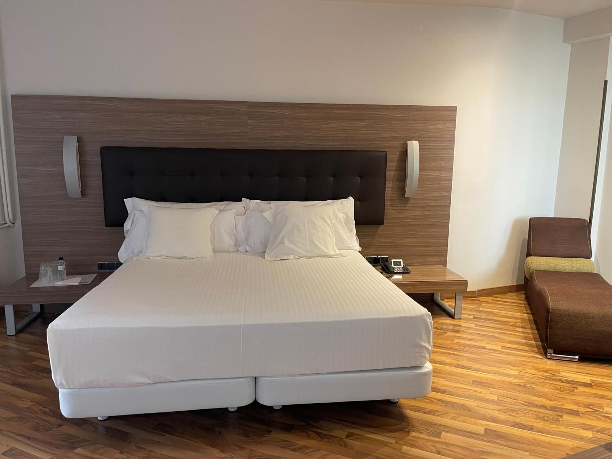 Hotel Bruc Ngoại thất bức ảnh